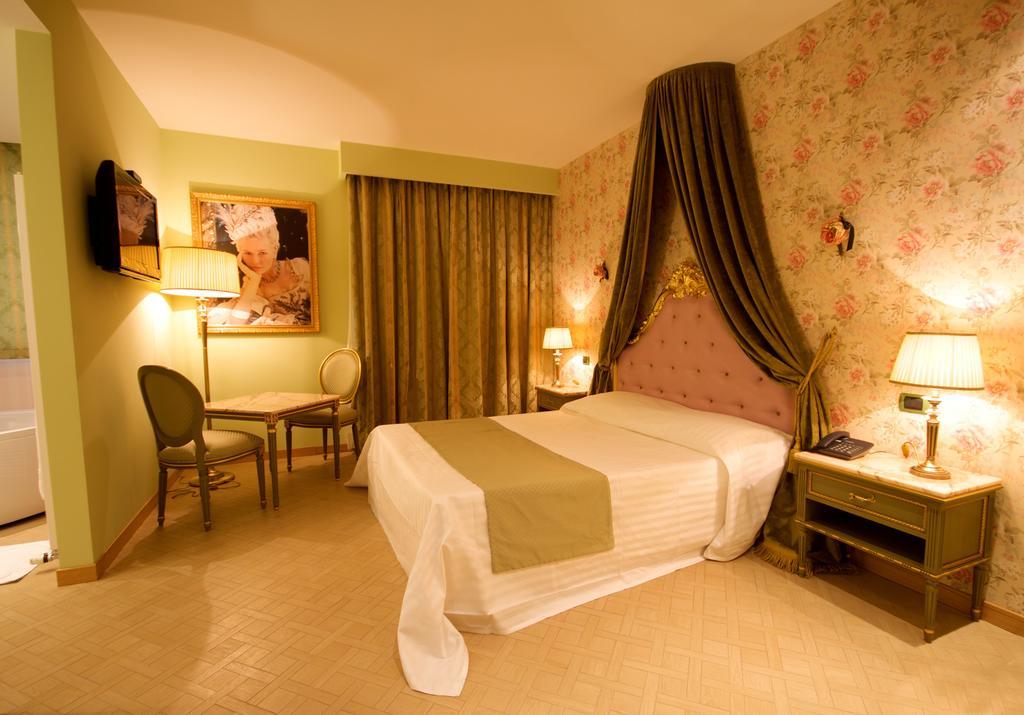 InVilladiserio Hotel Villa di Serio Habitación foto